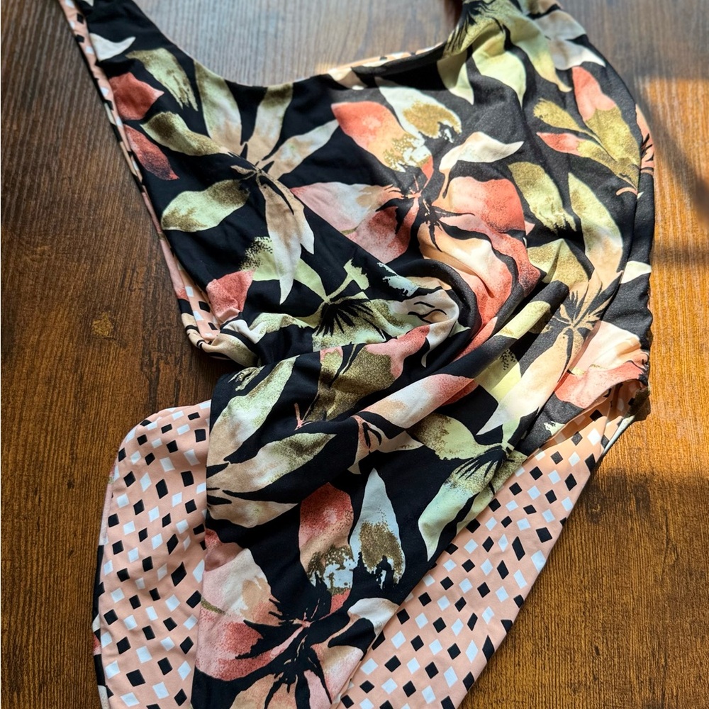 Volcom Reversible One-Piece Swimsuit Floral & Geo Print Size M Surf Swim-New